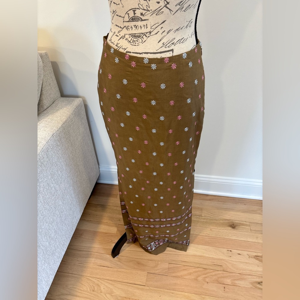 Tocca brown silk skirt size 4 new with tags